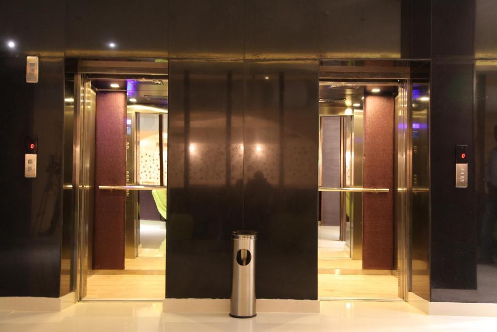 The Purple Leaf Hotels Hyderabad Exterior photo